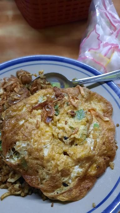 MIE TEK TEK/ NASI GORENG PAK BOTAK