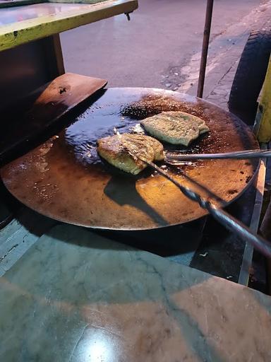 MARTABAK POPULAIR SRIWEDARI PAK ABDUL KARIM