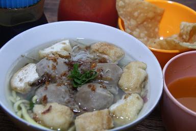 BAKSO PAK MIN PENUMPING