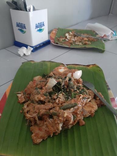 GADO-GADO BABE RINTO