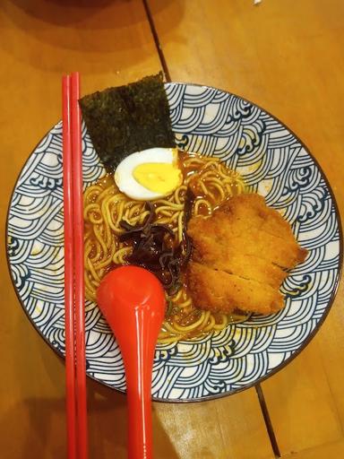 JOFFI RAMEN, DIMSUM UMS SOLO