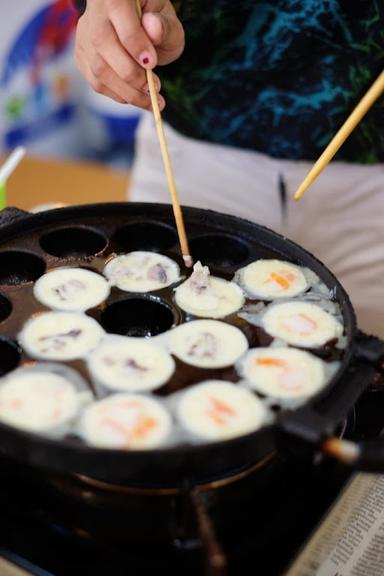 LITTLE TOKYO TAKOYAKI