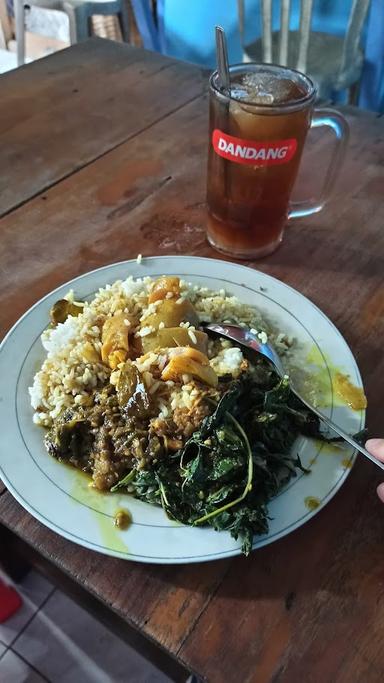 MASAKAN PADANG GANTINYO