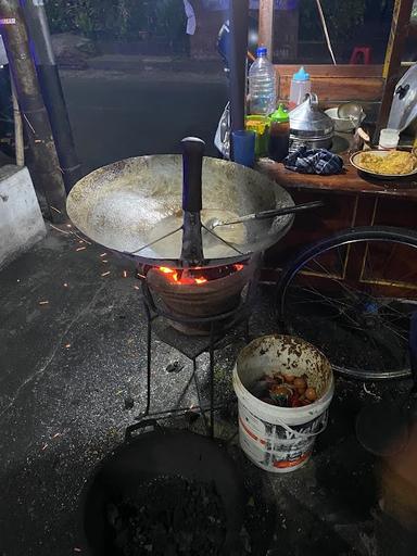 NASI GORENG CAK RONI