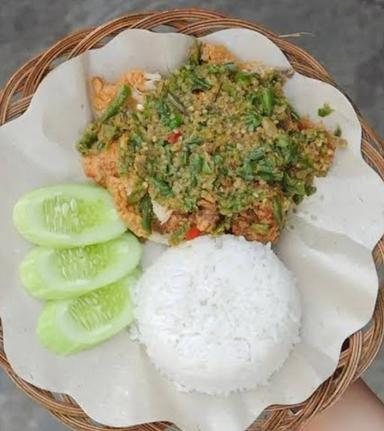 NASI GORENG SEAFOOD RINJANI WKK