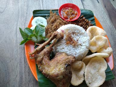 NASI UDUK JAKARTA (KEDAI OM DIKIN)