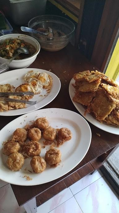 PECEL GENDAR & JENANG LEMU MBAK WATIK