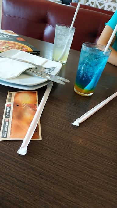 PIZZA HUT RESTORAN - SOLO SQUARE