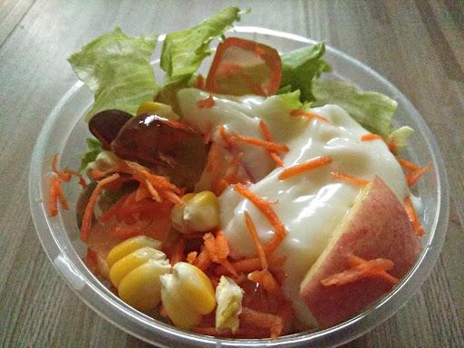 SALAD JUZI