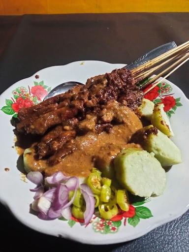 SATE AYAM CAK EDI