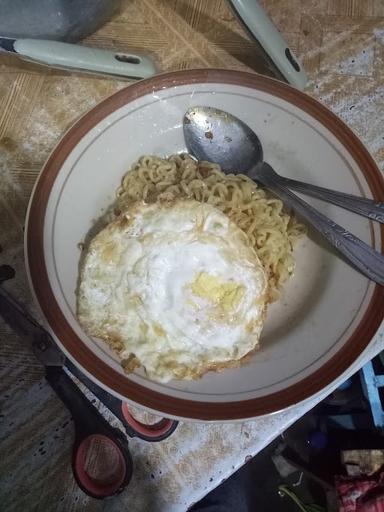 SOTO & MIE AYAM TRI PLETHUK