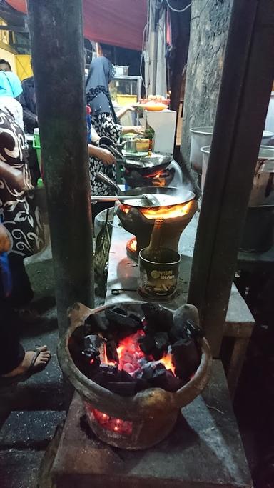 WARUNG BAKMI SIDO MULYO