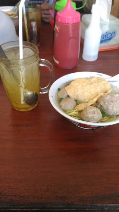 WARUNG BAKSO PAK KUMIS