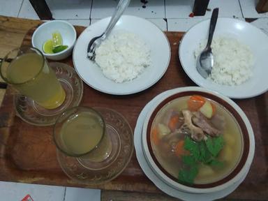 WARUNG MAKAN 33