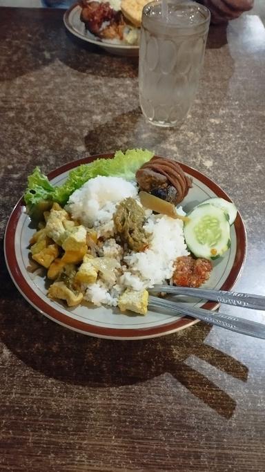 WARUNG MAKAN MOESLEM CHICKEN