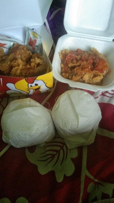 AWA FRIED CHIKEN RANCAGONG1