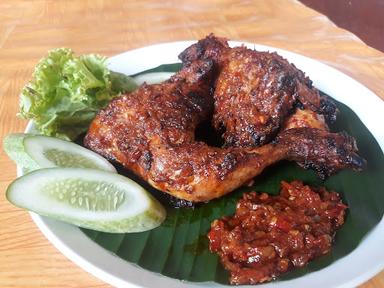 AYAM BAKAR MAS ABIYYU