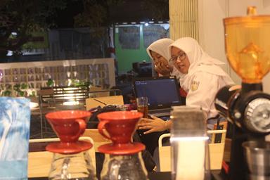 PONDOK KOPI COFFEE & EATERY