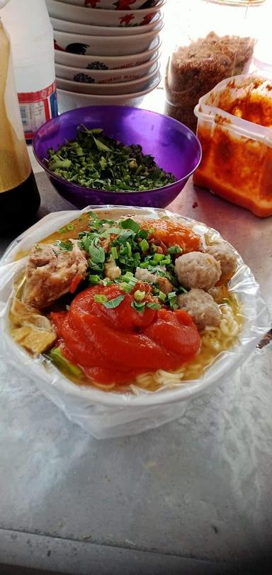 BAKSO PUTRA OJO LALI (MBU DEWI)