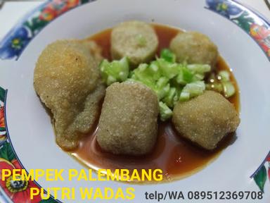 PEMPEK PALEMBANG PUTRI WADAS