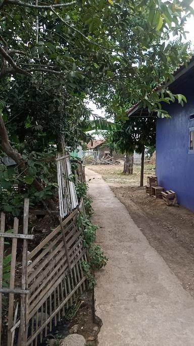 WARUNG NASI IBU WIWI