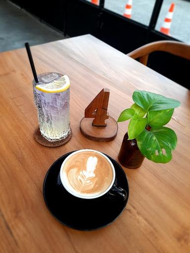 ASHIRA COFFEE & EATERY