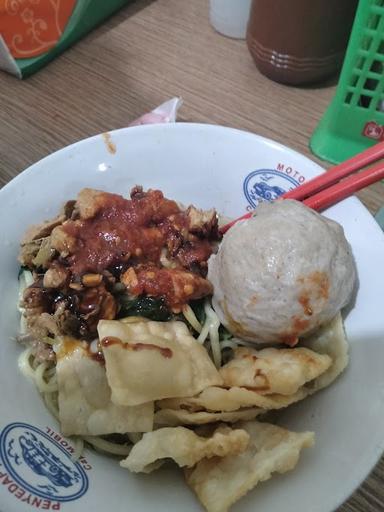 MIE AYAM BAKSO MORO SENENG