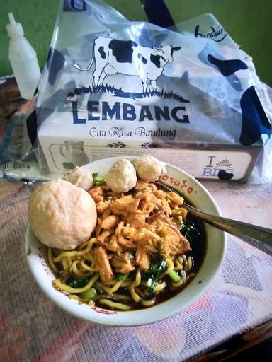 WONG SOLO (MIE AYAM & MIE BAKSO)