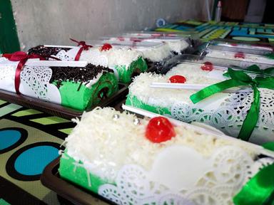 RUMAH KUE INGES