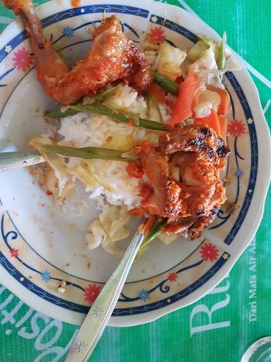 RUMAH MAKAN SASAK TULEN BU ENI