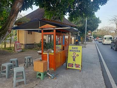 SATE AYAM MADURA CAK SUKUR