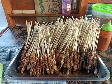 SATE AYAM MADURA CAK SUKUR