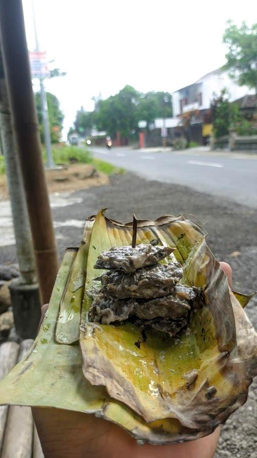 JAWARA SENGEK MBUTUH