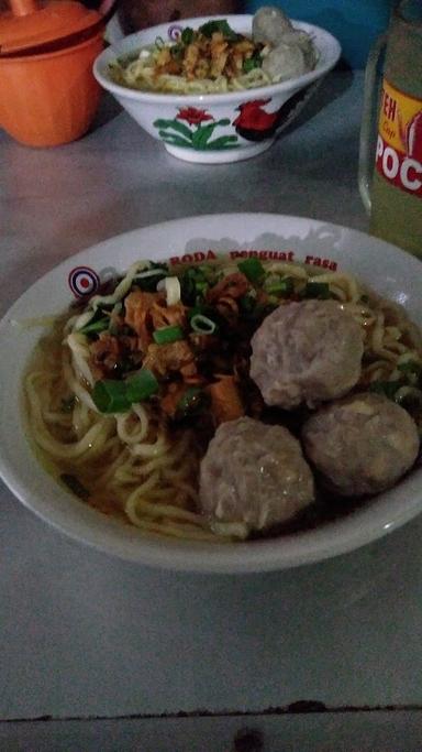 MIE AYAM BAKSO SOTO MAS BRO LOR CANGAAKAN