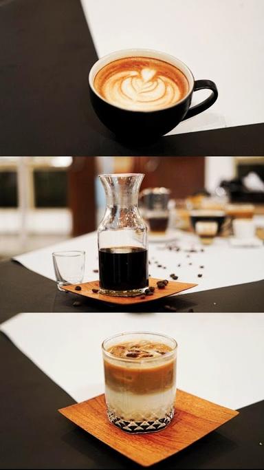 LAKON COFFEE & EATERY