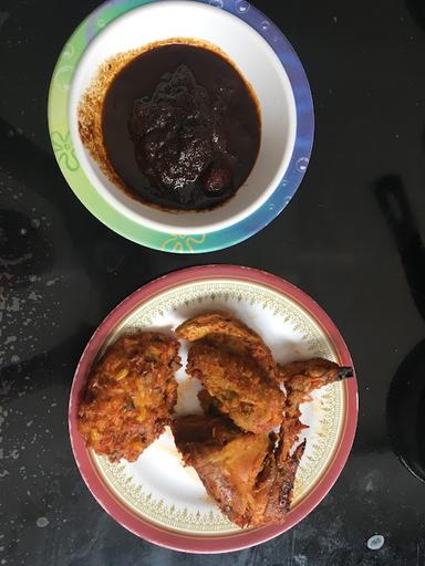 RUMAH MAKAN BUNGA RAYA