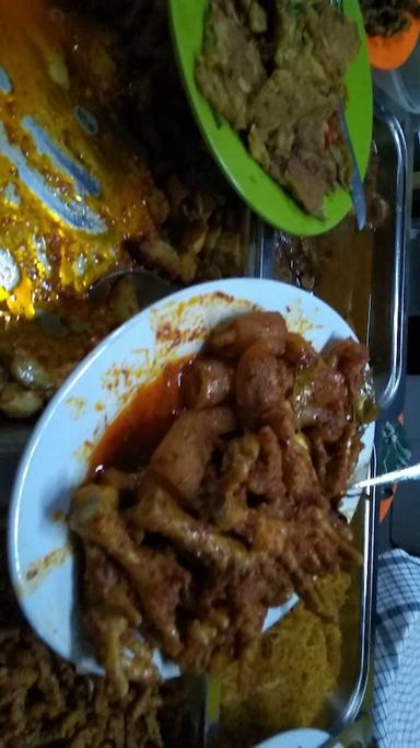 NASI UDUK DUO RASO DAN SOSIS BAKAR