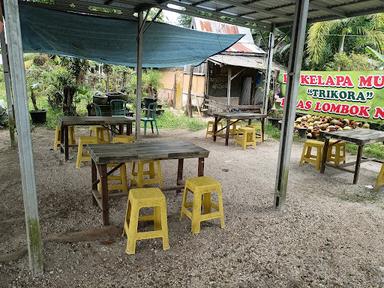 ES KELAPA MUDA ASLI LOMBOK NTB