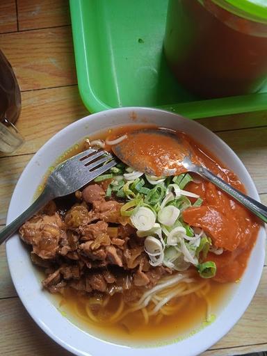 BAKSO & MIE AYAM BU AYEM