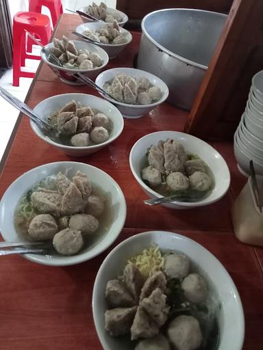 BAKSO & MIE AYAM MAS BAGONG