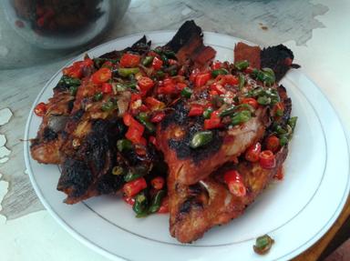 RM PUTRA BUNDO (MASAKAN PADANG) LIMO