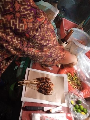 WARUNG SATE MADURA CAK NARTO