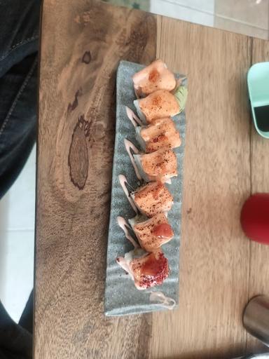 YOURI SUSHI