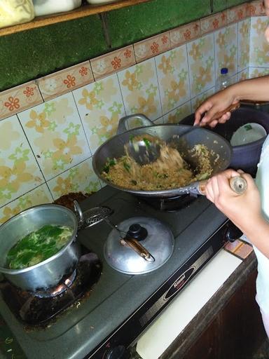 WARUNG BAKSO PAK ALEH