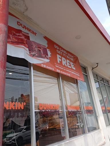 DUNKIN' DONUTS