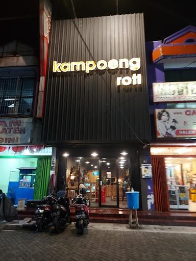 KAMPOENG ROTI