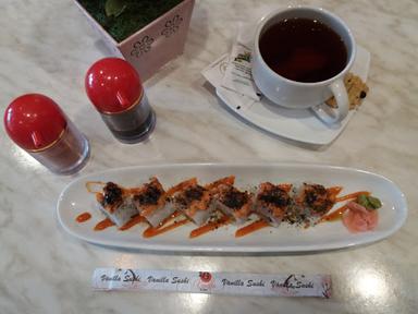 VANILLA CAFE & SUSHI