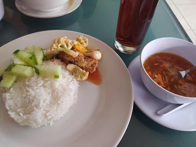 RESTO MIE GANG JANGKRIK (HALAL)