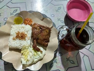 AYAM & BEBEK GORENG MELAYU