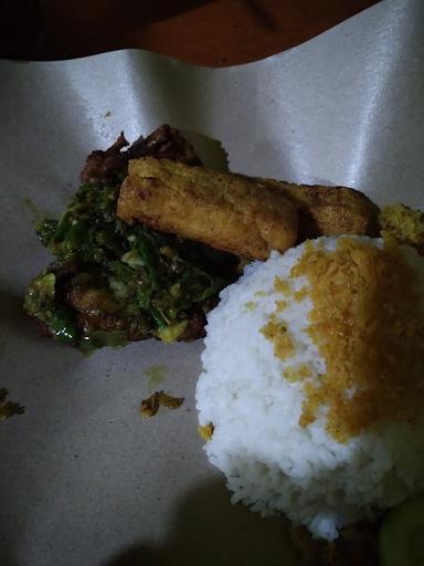 AYAM PENYET BANYUWANGI